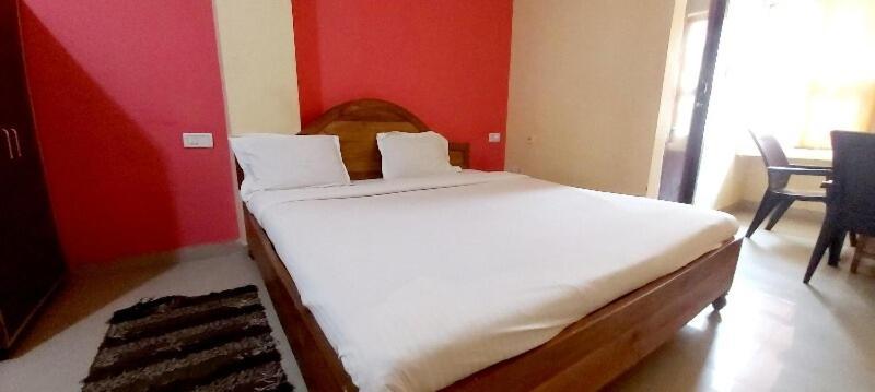Spot On 80624 Niladri Hotel